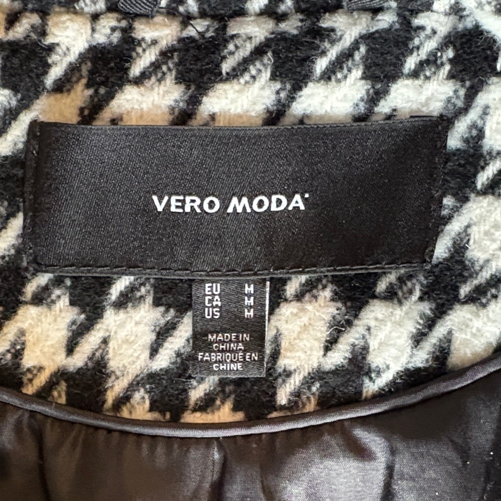 Houndstooth Patterned Coat - Picture 2 of 2